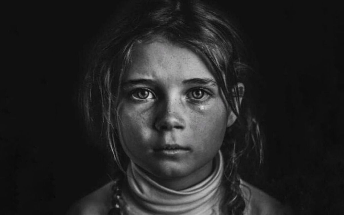 Ніколи не було і ось знову: окупанти вкрали зображення для муралу у британки