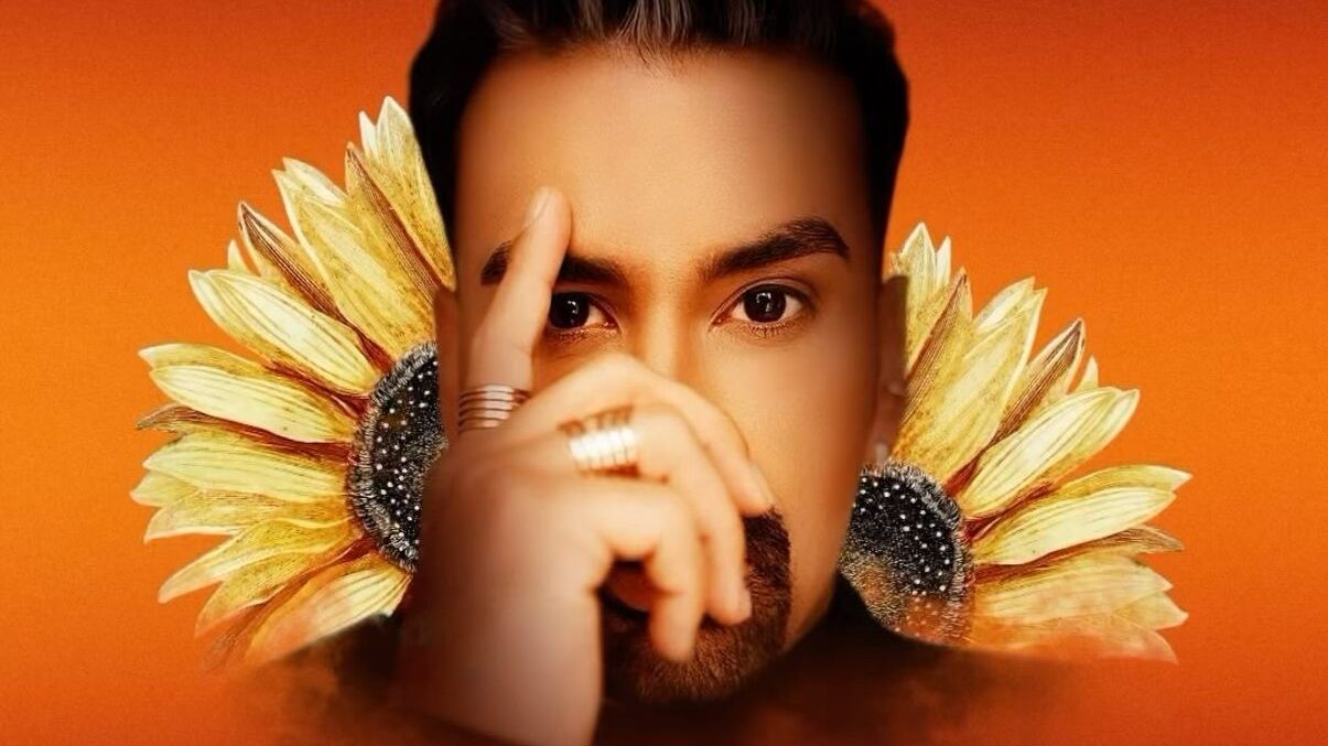 Амадор Лопес провів тест на москаля у новому кліпі на центральній площі Львова