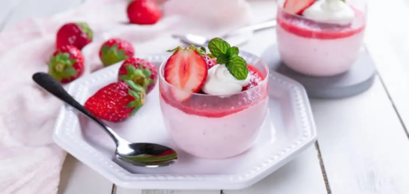 Ніжне полуничне суфле, яке тане у роті від Лізи Глінської