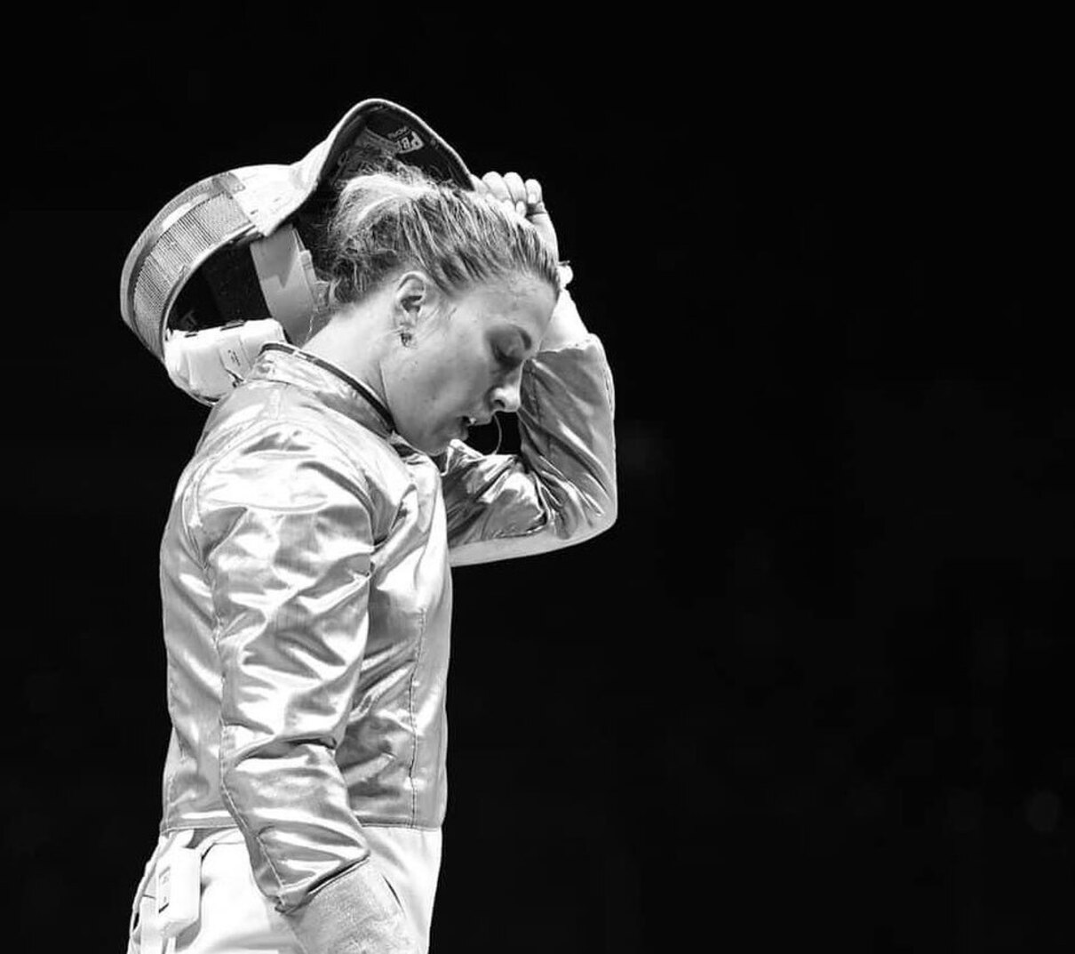 Після скандалу FIE скасувала правило обов'язкового рукостискання між фехтувальниками