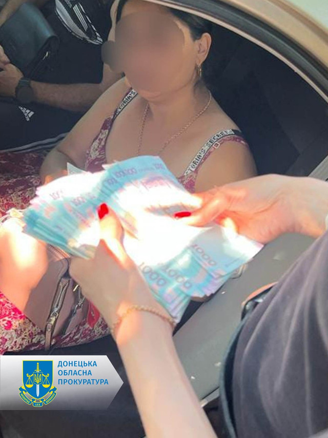 Підозра трьом жінкам - фото 528564