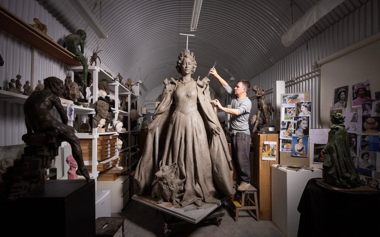 У Британії показали, якою буде перша меморіальна статуя королеви Єлизавети II – фото