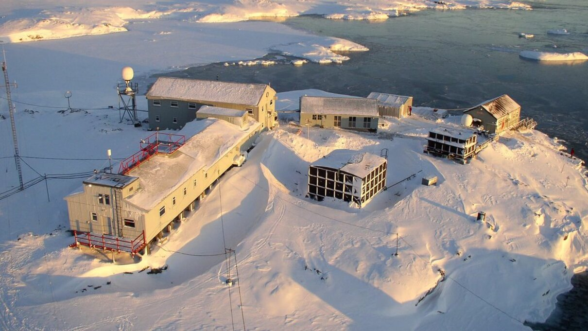 "Академік Вернадський" - фото 1