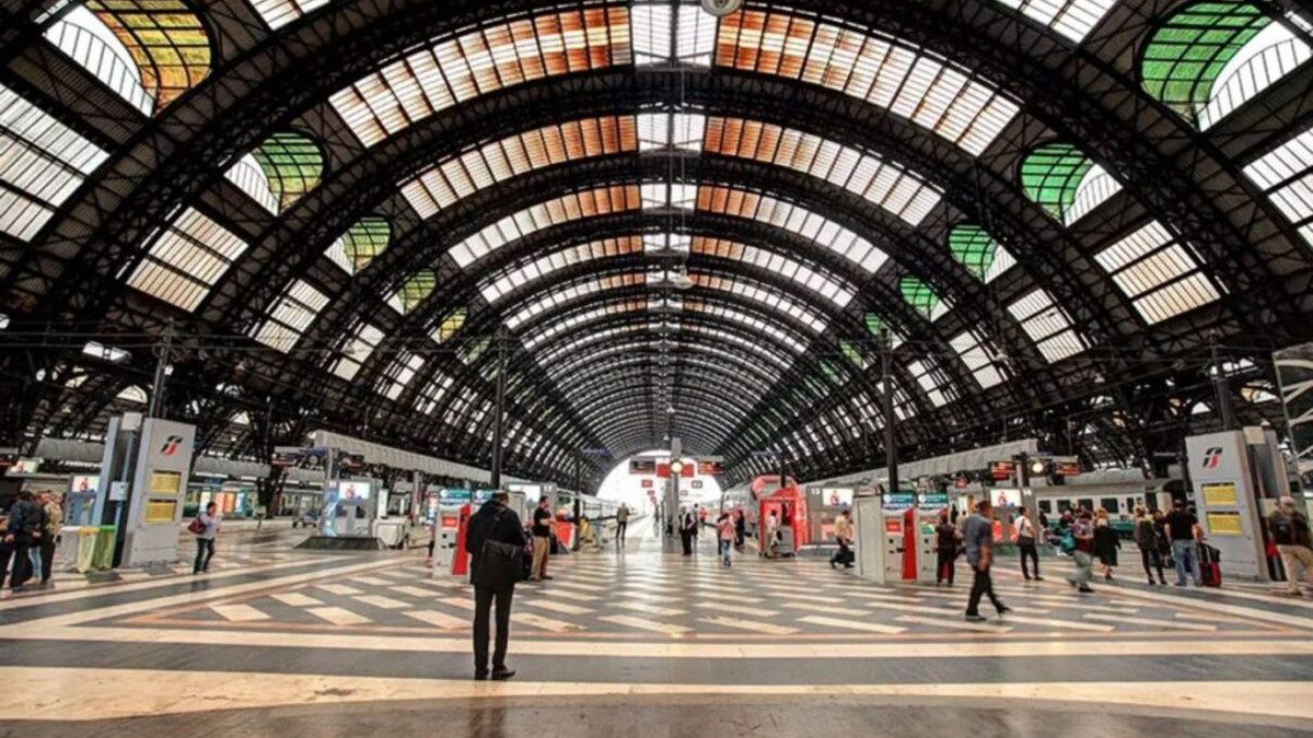 Центральний залізничний вокзал Мілана - фото 1