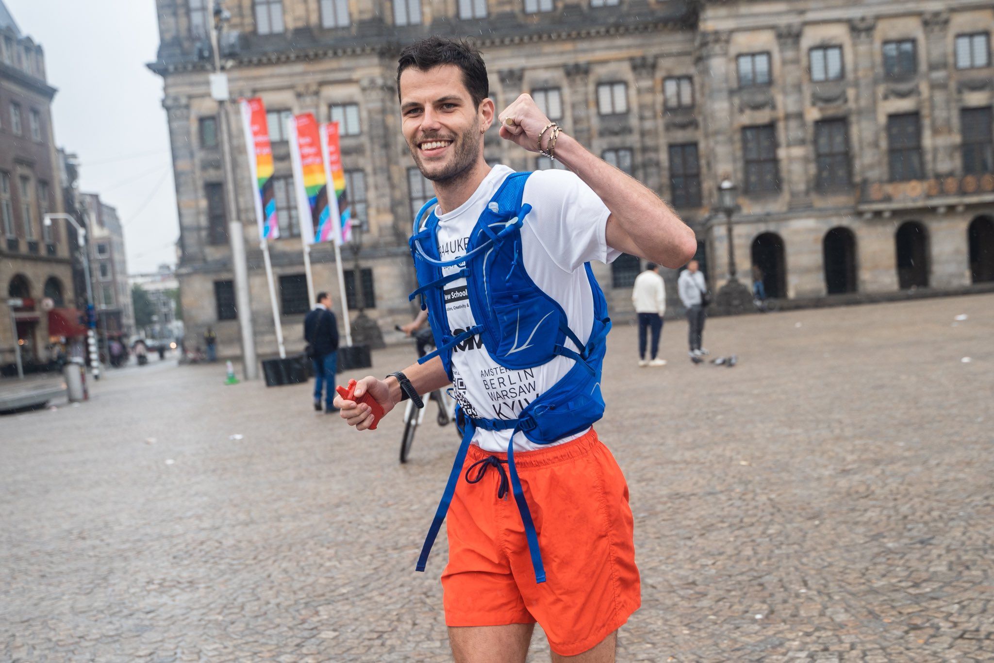 Нідерландець біжить з Амстердаму до Києва, щоб зібрати кошти для України