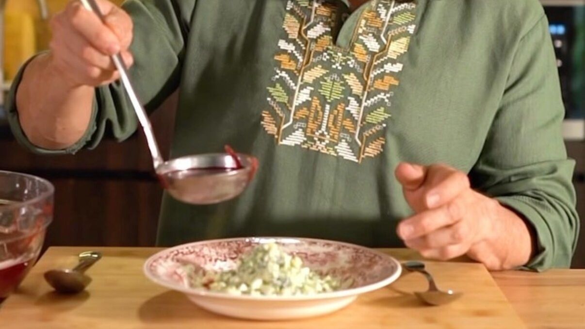 Як приготувати холодний борщ? Спробуйте ось цей рецепт