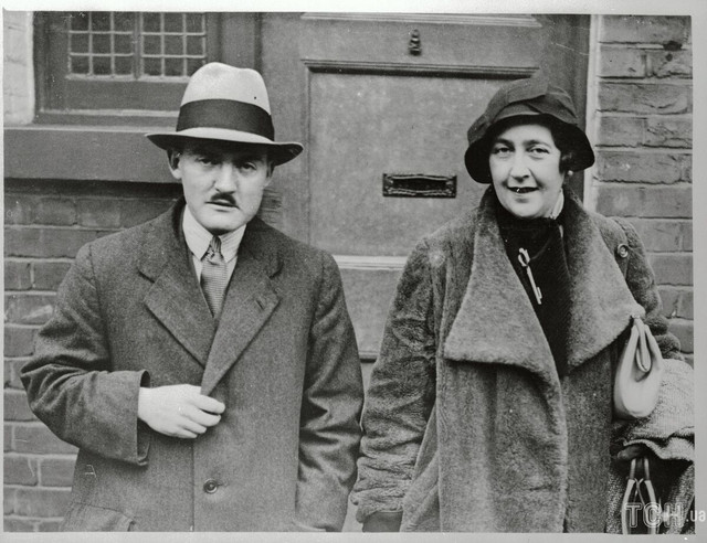 1930. Агата вийшла заміж вдруге за археолога Макса Маллоуена, який був на 14 років молодший за неї. - фото 529221