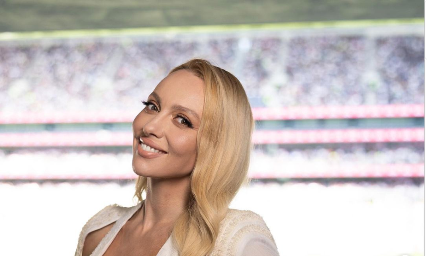 Оля Полякова презентувала кліп "Дякую", в якому знялися захисники України