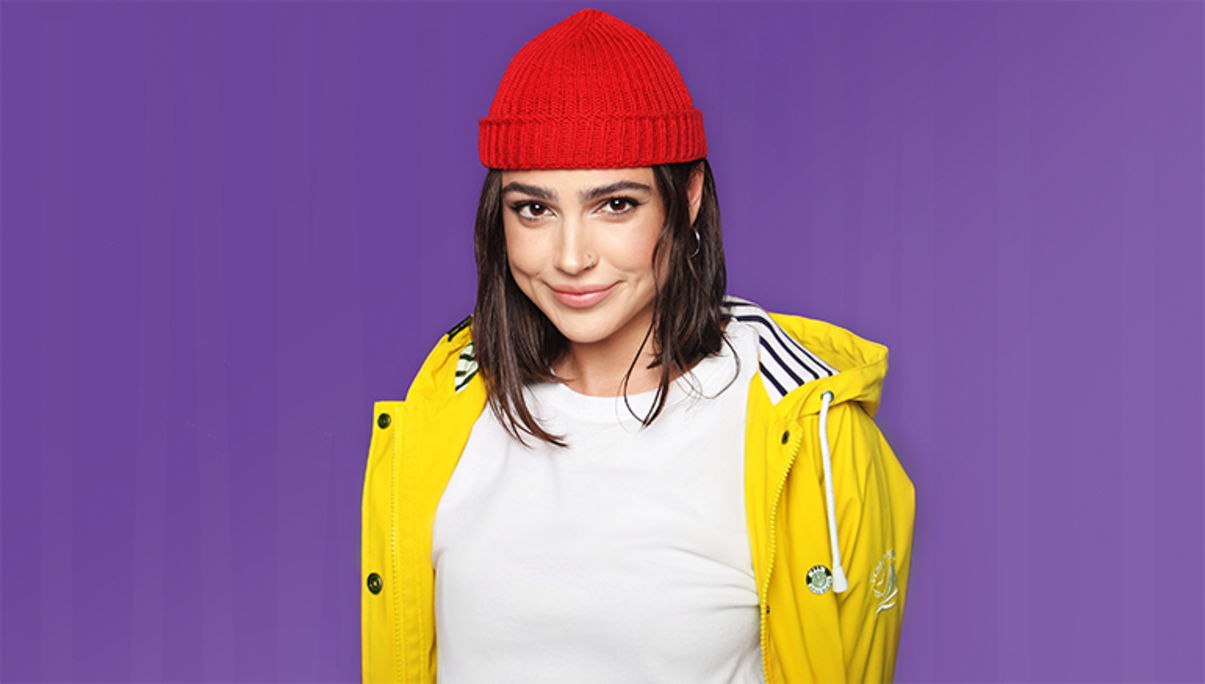 Яскрава українська виконавиця Leroy презентує сингл під назвою "Таке життя"