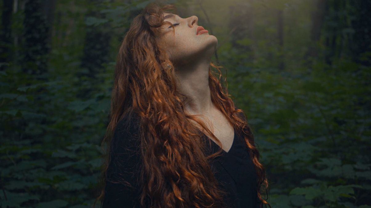 Пісня "Буду сильна" Ольги Баландюх – це голос і страждання хронічної втоми в мелодіях