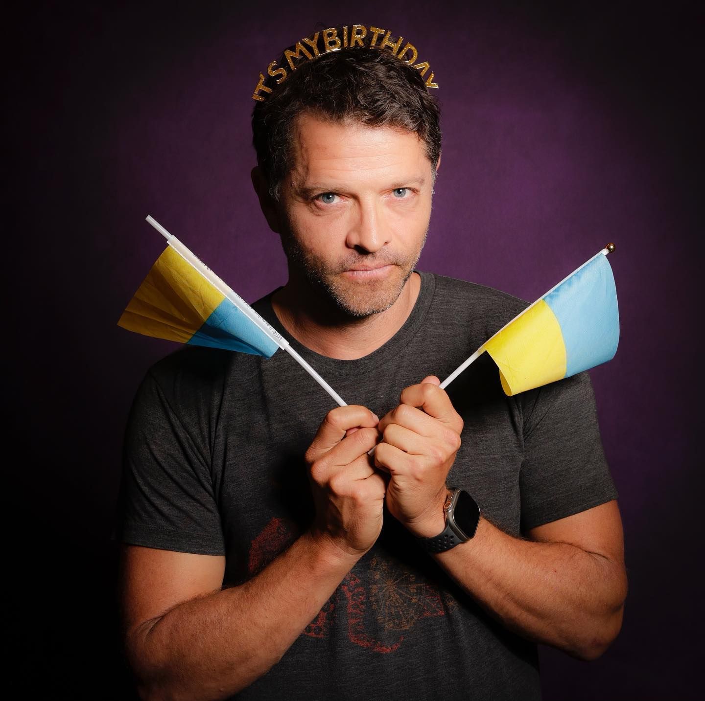 Міша Коллінз у свій день народження закликав донатити на розмінування України