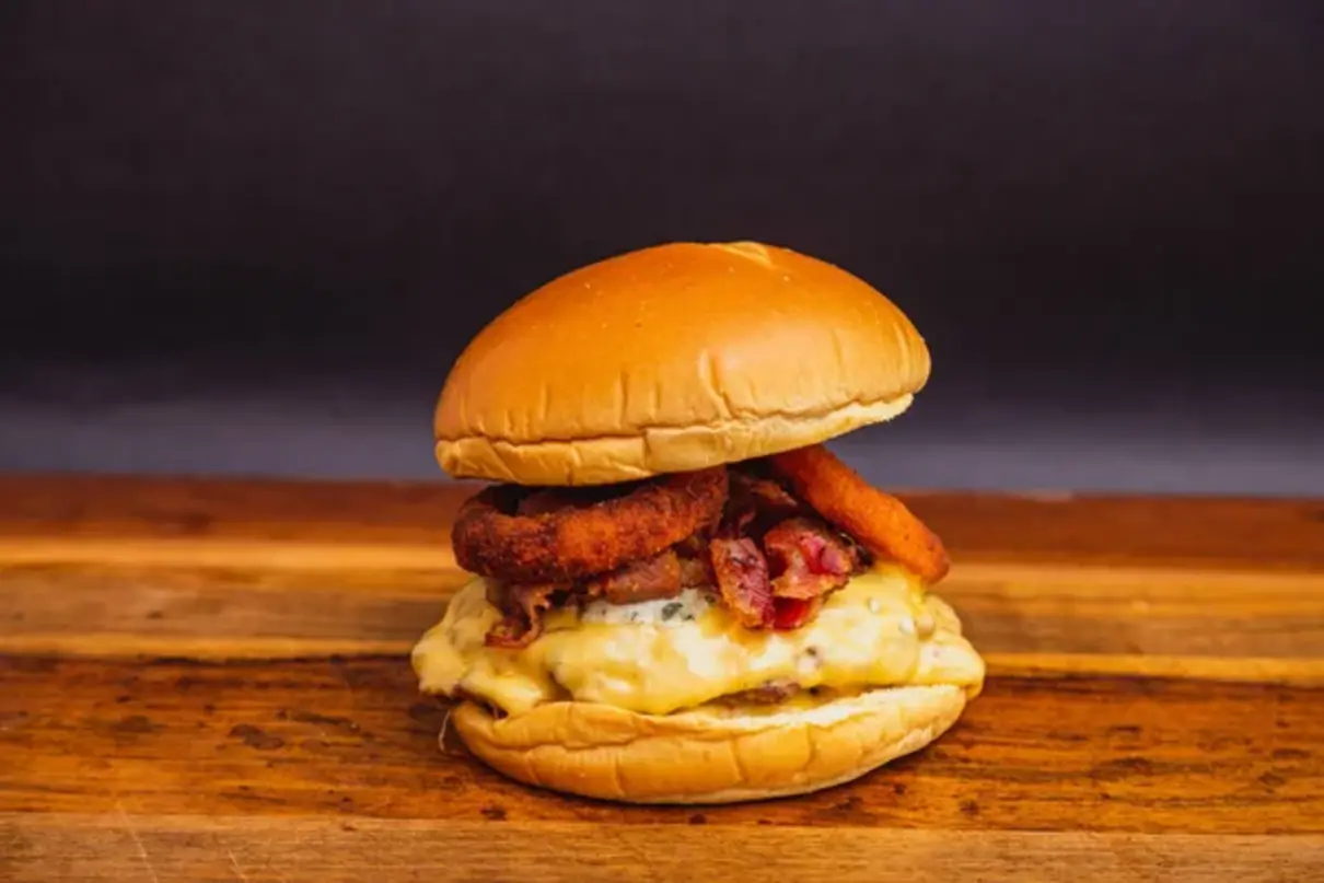 Ектор Хіменес-Браво - фото 1