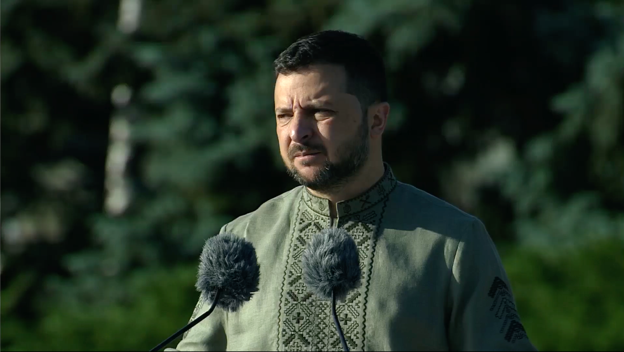 Зеленський виголосив промову на День Прапора - фото 1