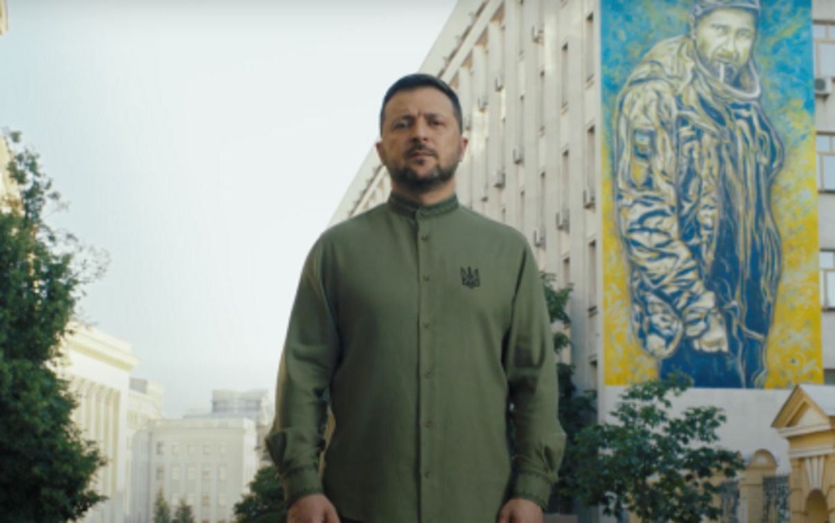 Дивіться привітання Володимира Зеленського з 32-ю річницею Дня Незалежності