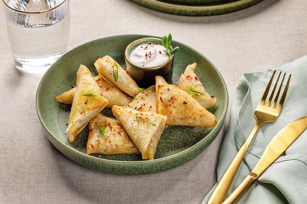 Відірватися неможливо: простий рецепт дуже смачних бендериків з м'ясом