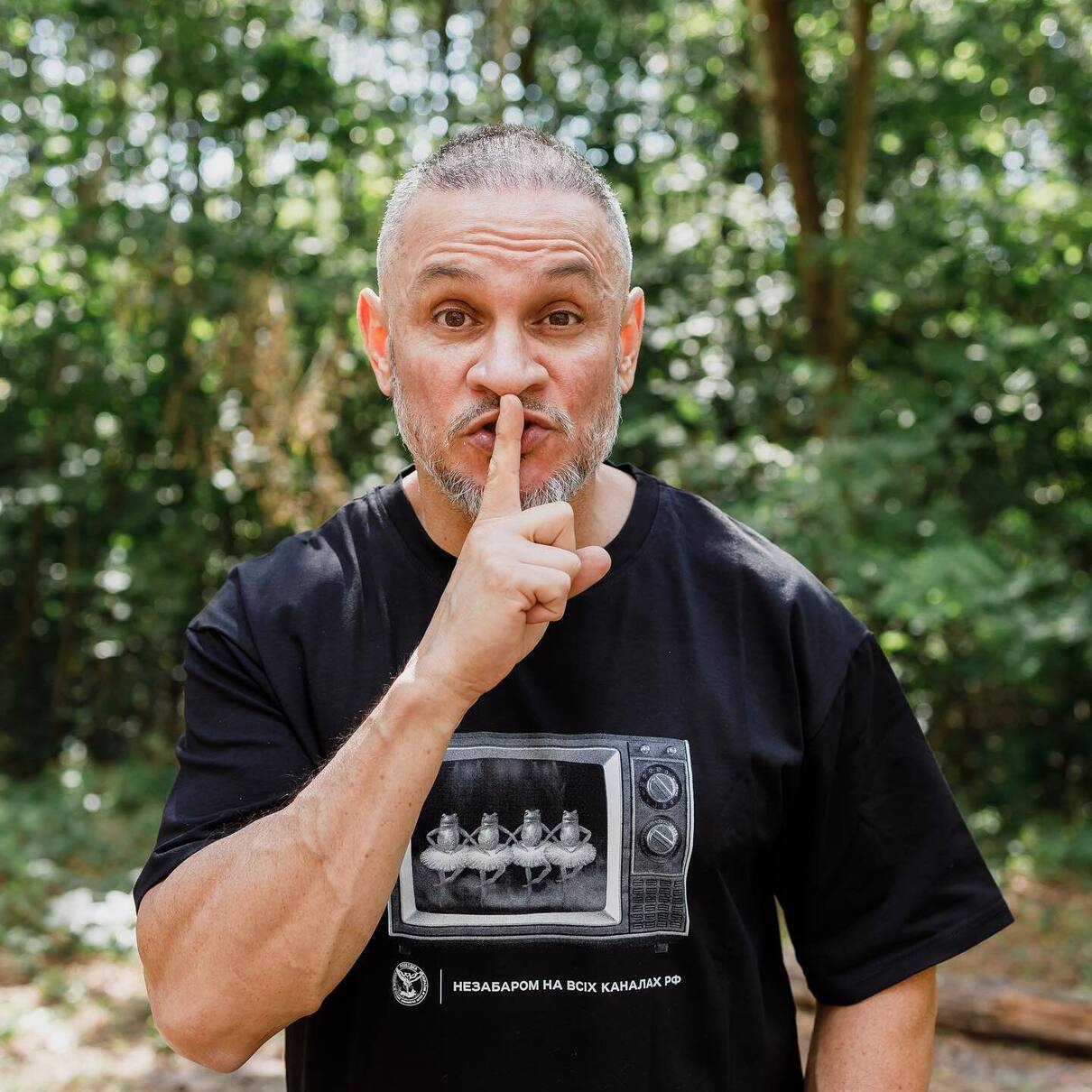 Ектор Хіменес-Браво поділився рецептом оригінальної закуски з сиру (Відео)