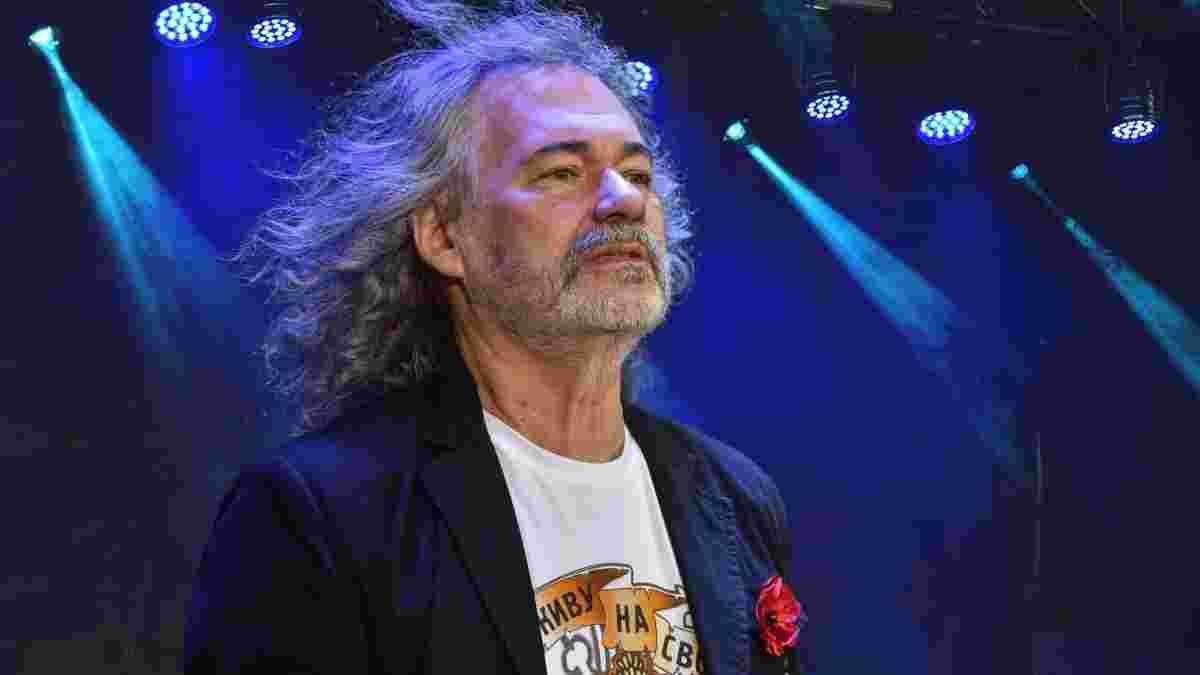 Тарас Петриненко потужно виконав гімн України перед матчем Україна – Англія