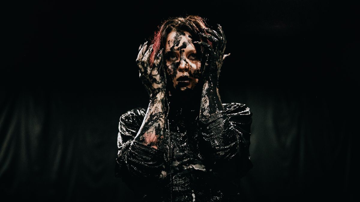 Юлія Юріна випустила студійний альбом "Рефлексія" - фото 1