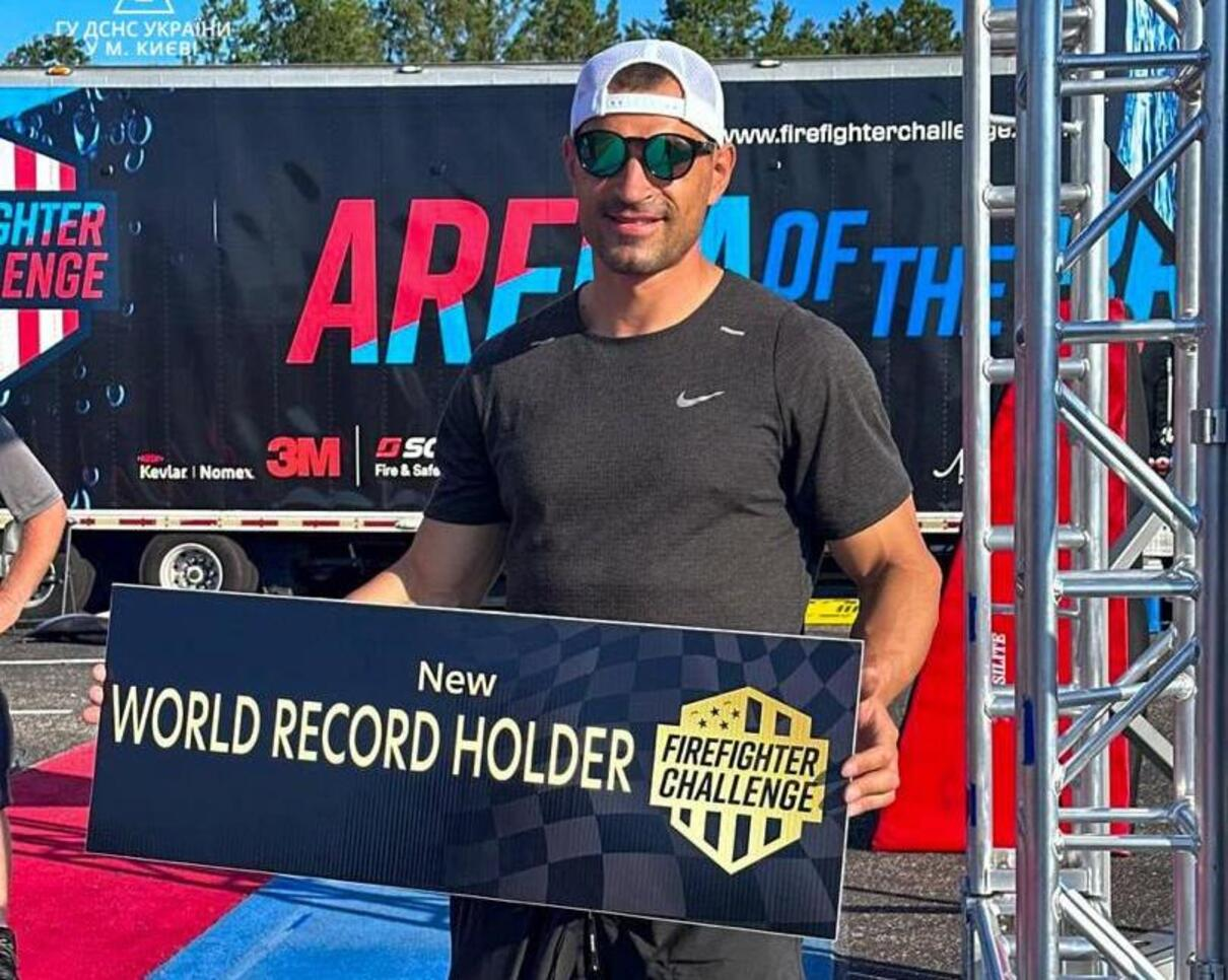 Український рятувальник встановив новий світовий рекорд (Фото)