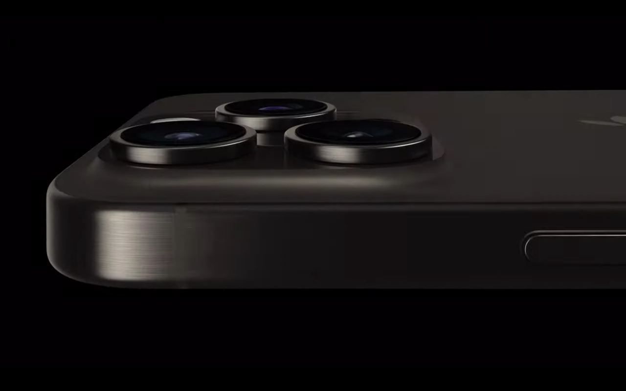 Заміна заднього скла на iPhone 15 Pro буде дешевшою - фото 1