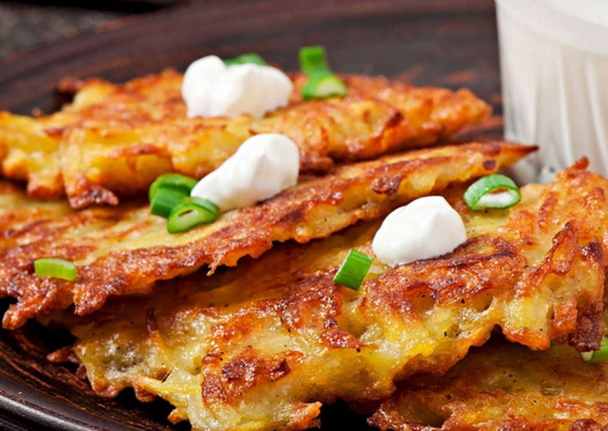 Рецепт великого деруна з сиром від Ектора Хіменеса Браво (Відео)