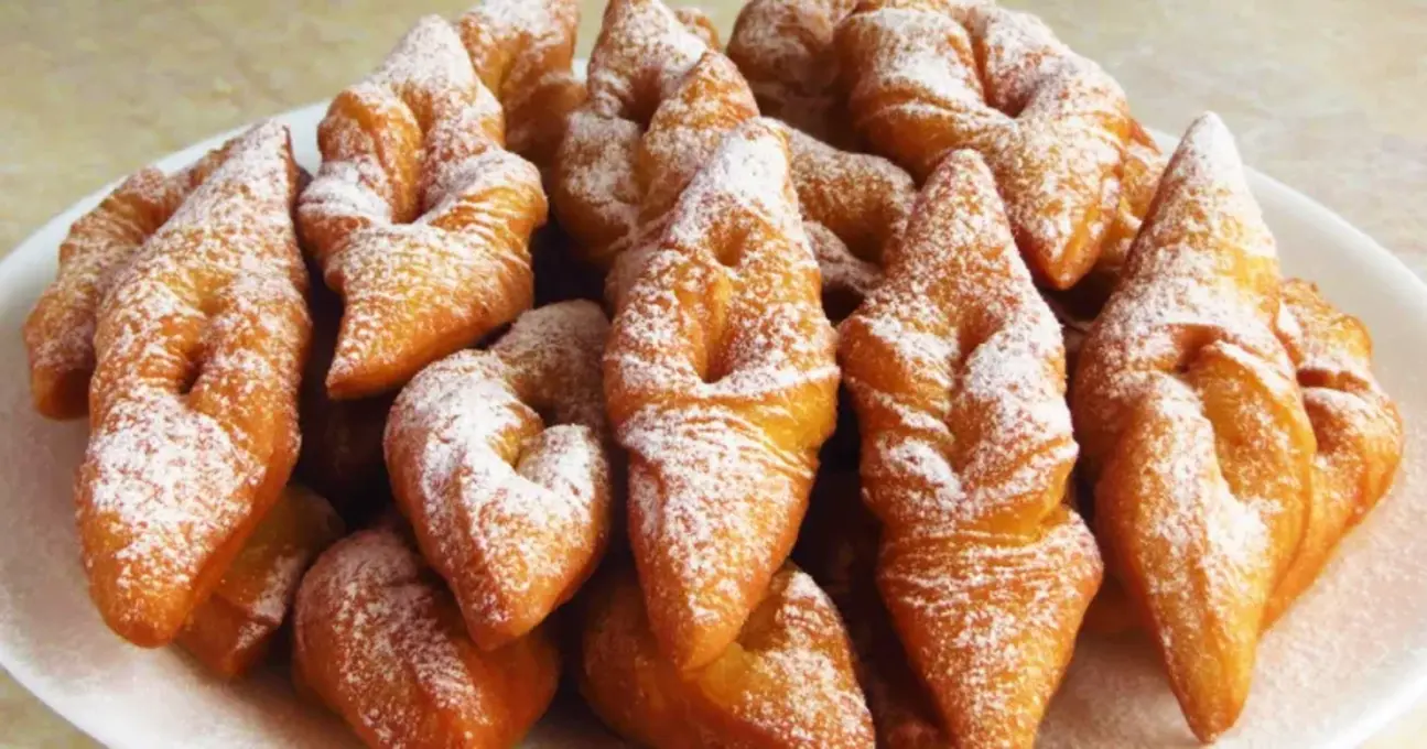 Пухкі вергуни на кефірі - фото 1