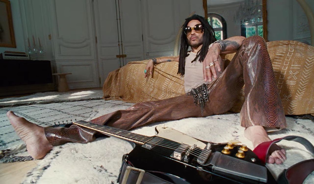 Таню Муіньо зняла кліп "TK421"для американського рок-музиканта Ленні Кравіца