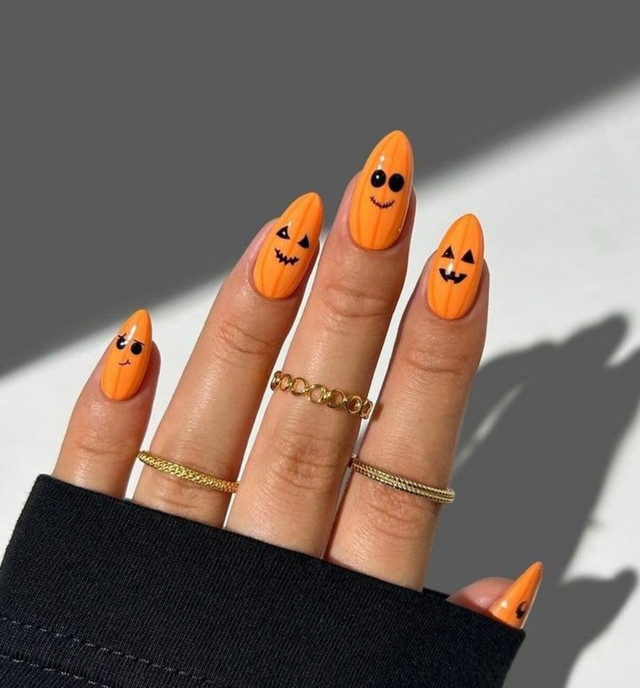 Гарбуз на нігтях - фото 532615