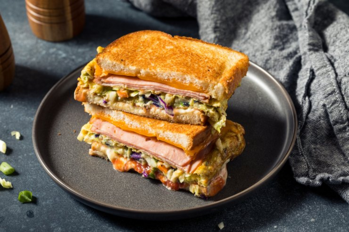 Простий в приготуванні сендвіч на сніданок від Володимира Ярославського