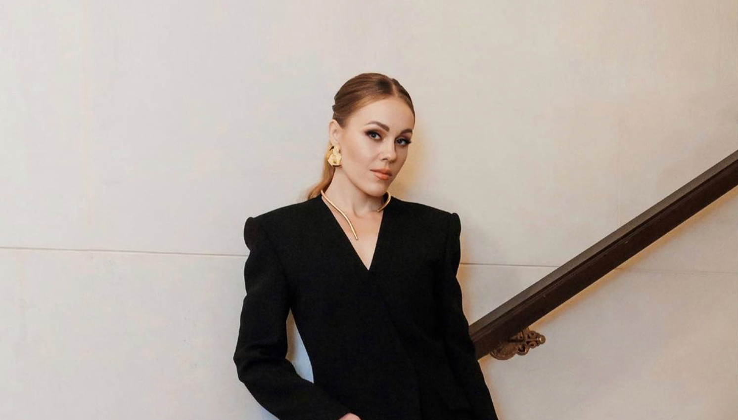 Співачка Alyosha після повернення зі США вирішила змінити свій сценічний псевдонім