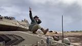В Ізраїлі військовий станцював гопак на танку: потужне відео облетіло мережу