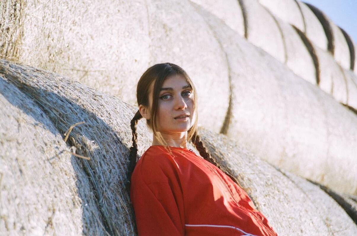 Гімн вольовим: Jerry Heil презентувала нову пісню "Три полоси", під яку танцюють військові