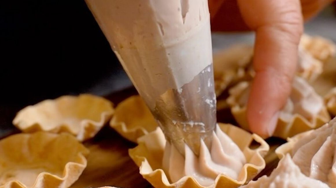 Готуємо кошики з копченою скумбрією разом з Ярославським