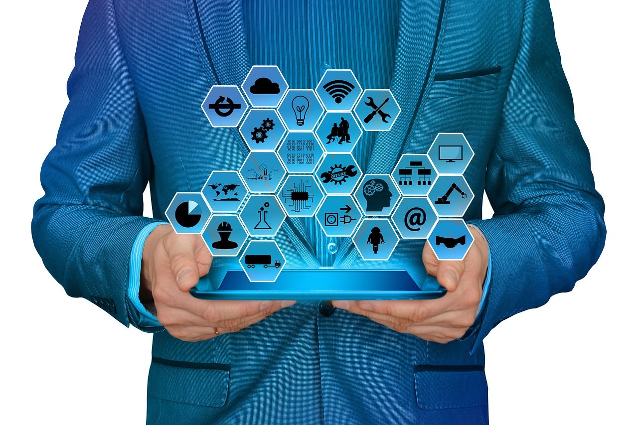 З Днем логіста – цікаві привітання для рідних та друзів у віршах та прозі