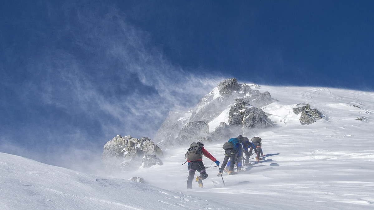 Міжнародний день гір – ось як безпечно мандрувати взимку - фото 1