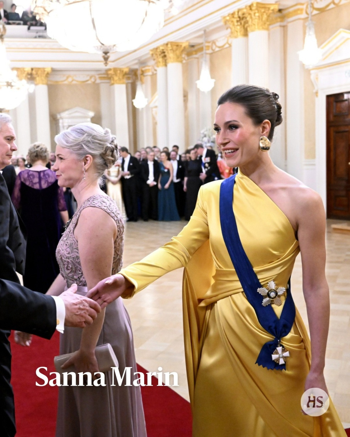 Експрем'єрка Фінляндії продовжує підтримувати Україну: приголомшливе вбрання