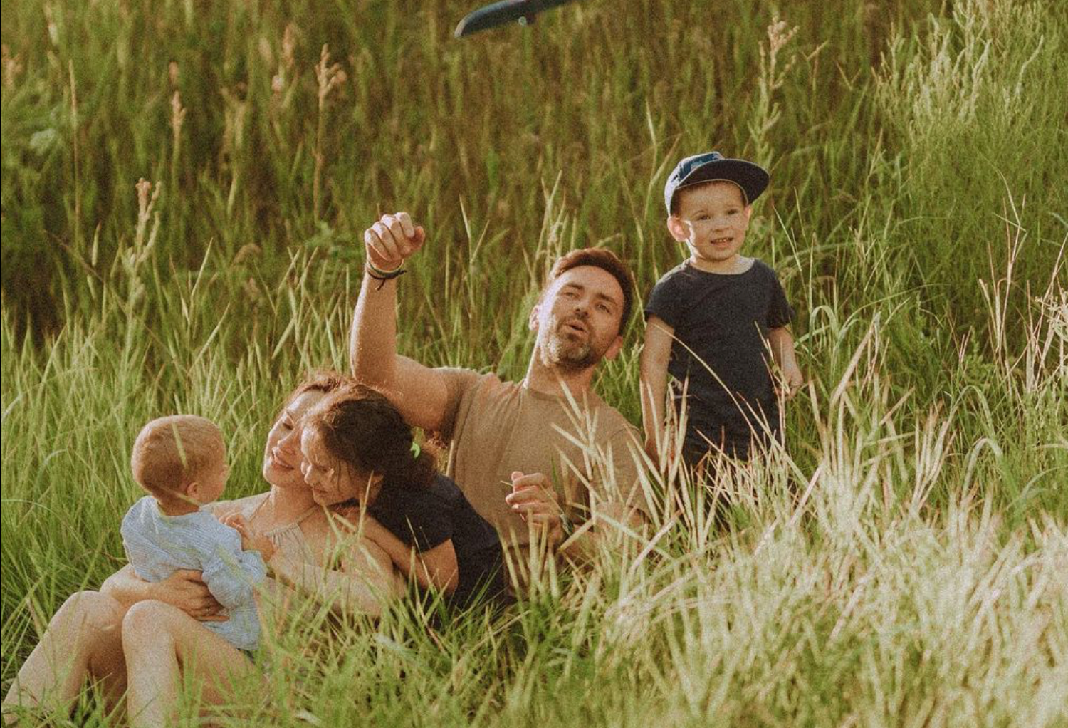 В Україні назвали "Родину року 2023": нею стало зіркове подружжя з трьома дітьми