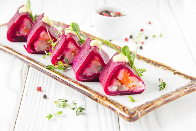 Оселедець під шубою: покрокові рецепти салату на Новий рік 2025 - фото 535800