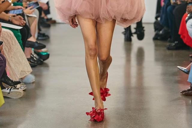  Взуття з квітами - фото 535888