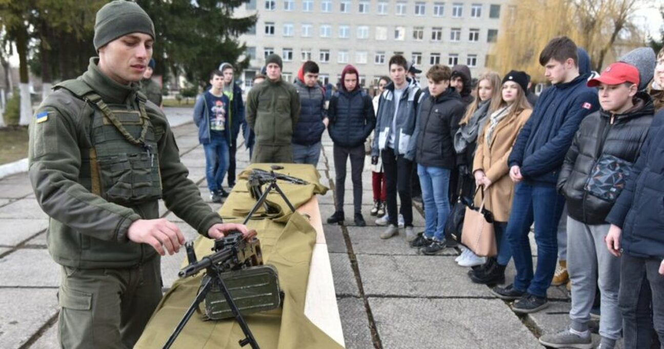 Уроки "Захисту України" - фото 1