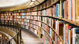 Київські книгарні назвали бестселери 2023 року: що читають українці