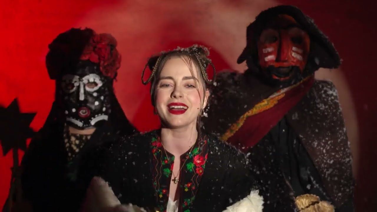 Виконавиця Софія Лешишак презентувала щедрівку "На городі, на кургані"