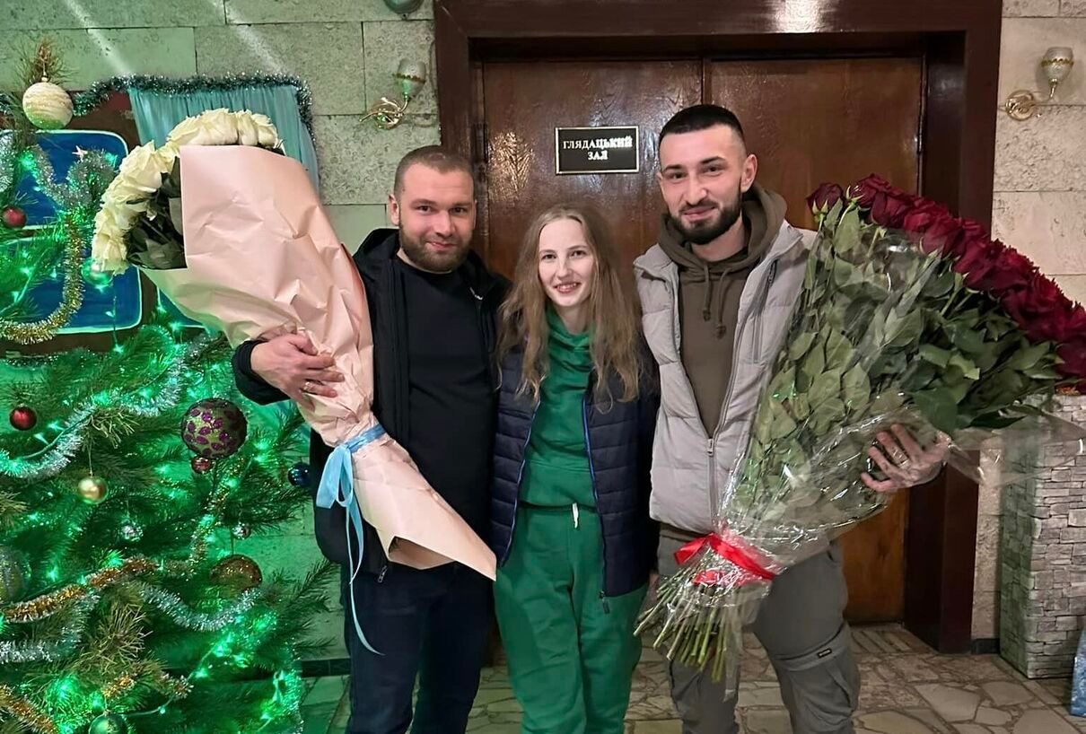 Дівчині-морпіху зробив пропозицію коханий - фото 1