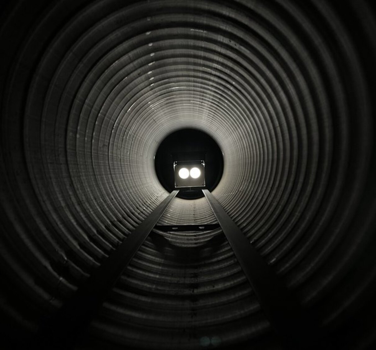 У США запустили першу у світі підземну службу доставки