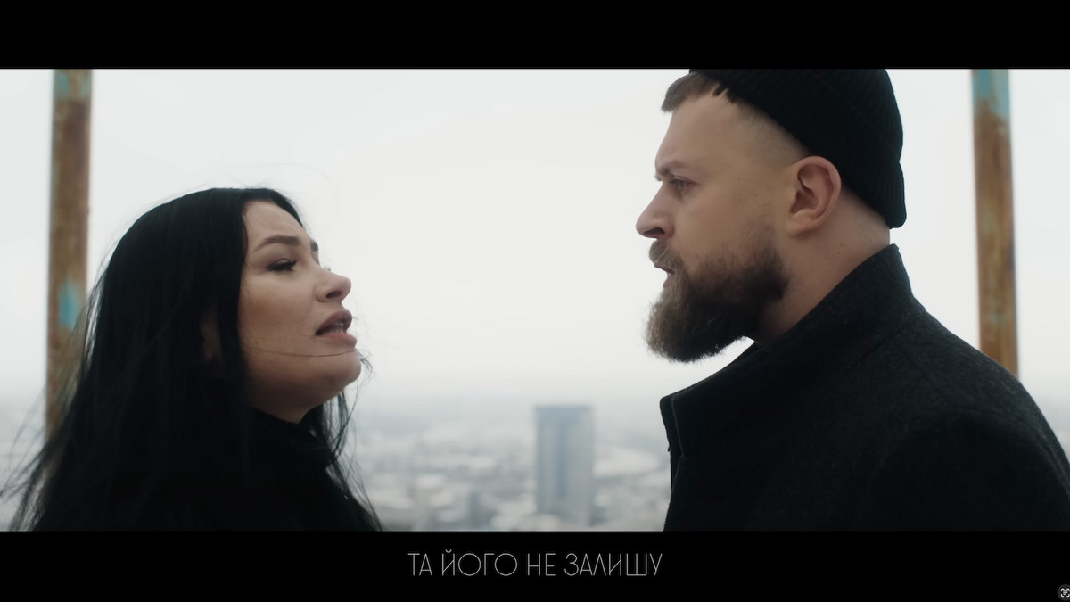 SUROV та Анастасія Приходько виконали пісню "Холодно" - фото 1