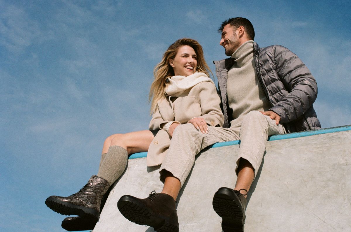 "Путін х***о!": Ольга Харлан показала, як вчить коханого української мови