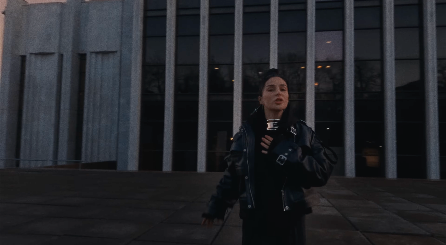 ZLATA OGNEVICH випустила кліп на пісню "Все не випадково" - фото 1