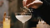 6 лютого міжнародний день бармена: солодкі коктейлі з шампанським