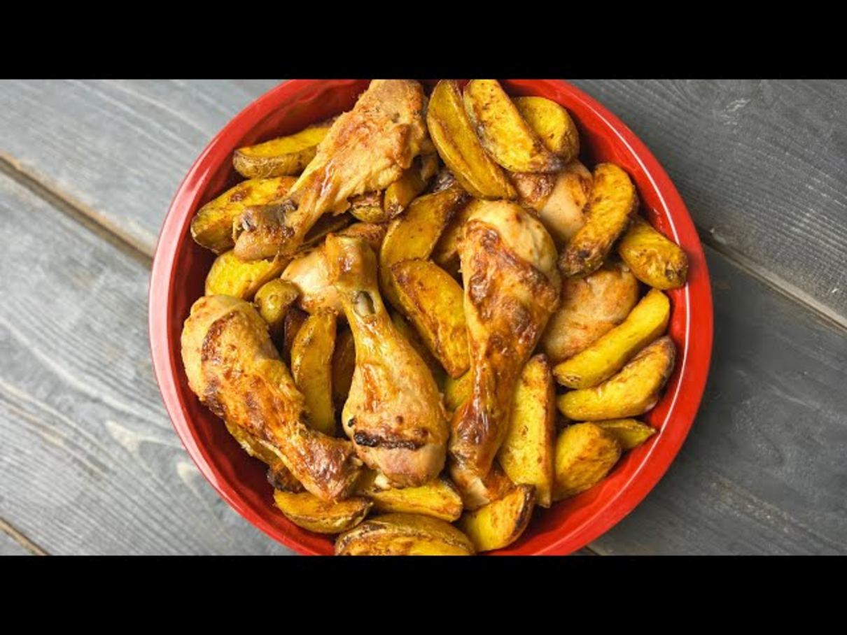 Курячі гомілки та картопля - фото 1