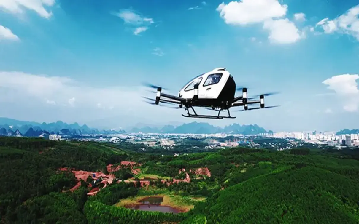 З квітня в Китаї можна буде купити аеротаксі: що це означає